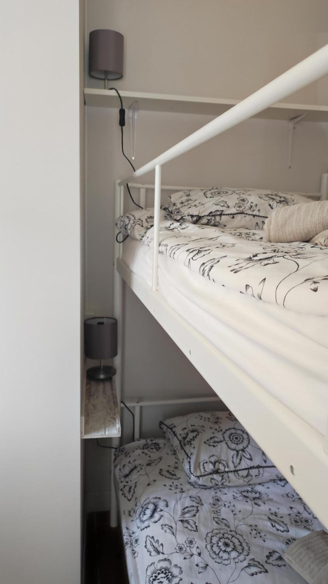 Apartament 库列拉 外观 照片