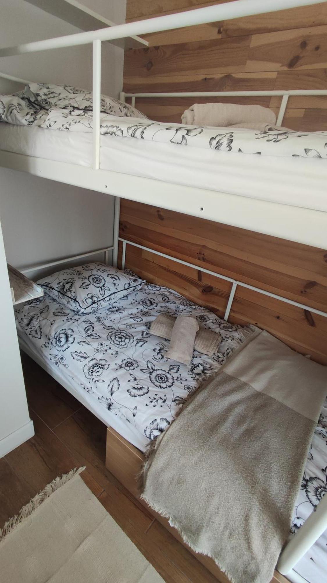 Apartament 库列拉 外观 照片