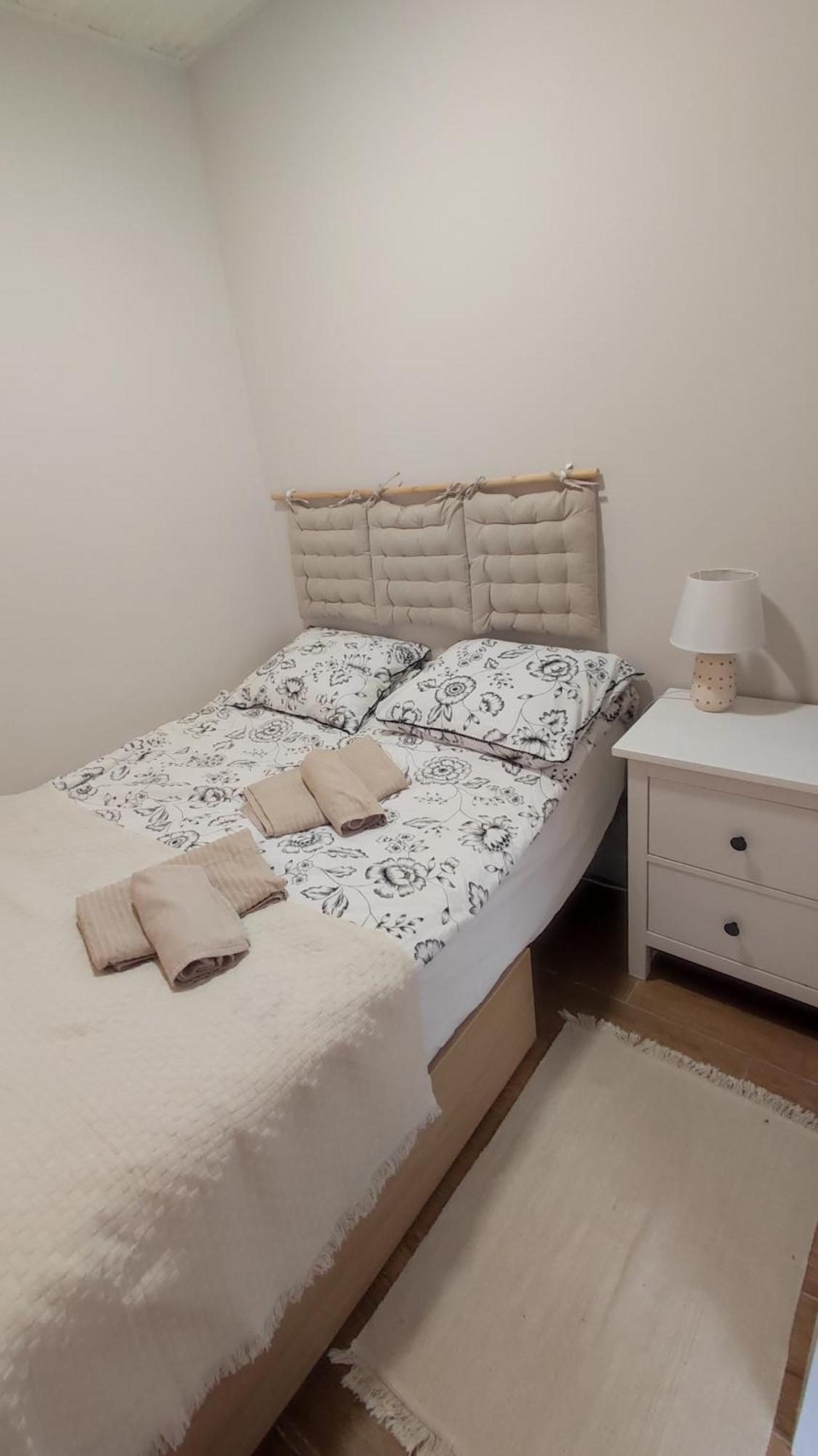 Apartament 库列拉 外观 照片